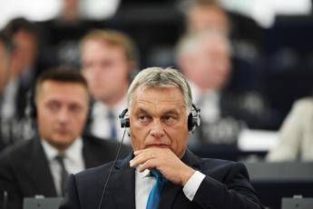 Ppe sospende il partito di Orban Ppe sospende il partito di Orban
