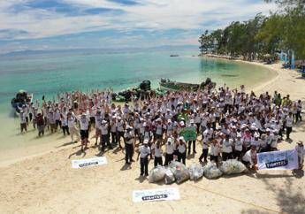 Via la plastica dall'Honduras, in azione la Holy Turtle Via la plastica dall'Honduras, in azione la Holy Turtle