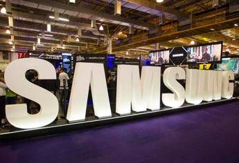 Arriva Galaxy A9, lo smartphone con 4 fotocamere Arriva Galaxy A9, lo smartphone con 4 fotocamere