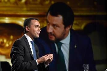 Reddito, Di Maio: Su contratto c'è firma Salvini Reddito, Di Maio: Su contratto c'è firma Salvini