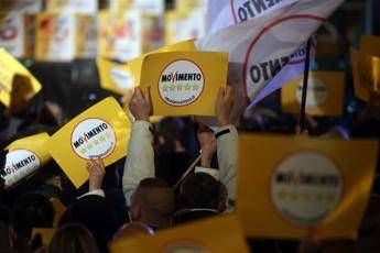 M5S, Movimento perde i pezzi ed è caos restituzioni. Sanzioni in arrivo