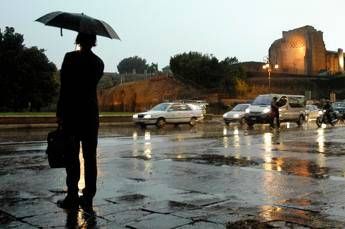 Maltempo a Roma, domani scuole chiuse