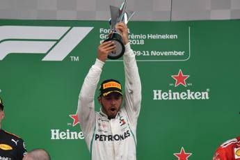 Hamilton trionfa, alla Mercedes il Mondiale costruttori Hamilton trionfa, alla Mercedes il Mondiale costruttori