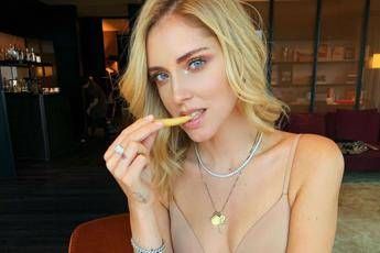 Perché sei scesa in mutande?, bufera su Chiara Ferragni Perché sei scesa in mutande?, bufera su Chiara Ferragni