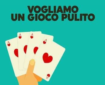Bologna, in piazza contro stretta al gioco Bologna, in piazza contro stretta al gioco