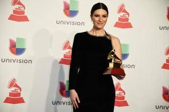 Laura Pausini trionfa ai Latin Grammy Laura Pausini trionfa ai Latin Grammy