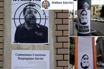 Salvini nel mirino, spuntano manifesti choc Salvini nel mirino, spuntano manifesti choc