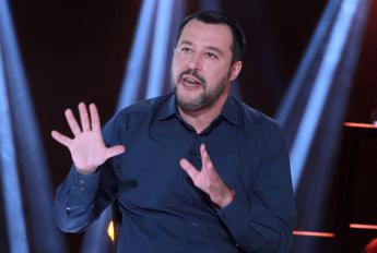 Salvini vs Azzolina: Non supererebbe esame di terza media...
