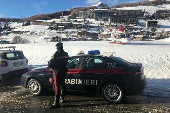 Valanga a Sestriere, salvi due scialpinisti Valanga a Sestriere, salvi due scialpinisti