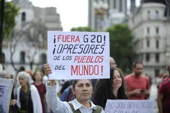 G20 al via tra crisi internazionali e proteste Trump cancella incontro con Putin G20 al via tra crisi internazionali e proteste Trump cancella incontro con Putin