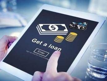 Finanziamenti online, la banca può guardare i vostri profili social Finanziamenti online, la banca può guardare i vostri profili social