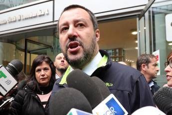 Gli scout contro Salvini Gli scout contro Salvini