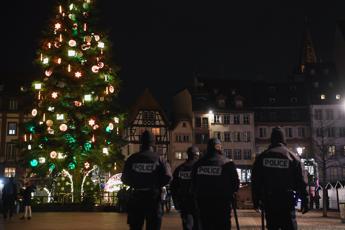 Strasburgo, riapre il mercatino di Natale