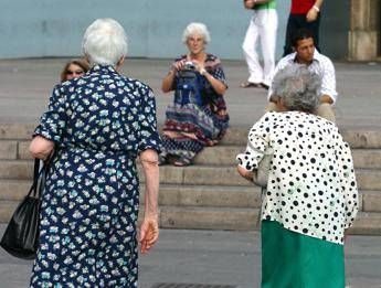 Osteoporosi, frattura femore 'spia' di cattivo stato di salute Osteoporosi, frattura femore 'spia' di cattivo stato di salute