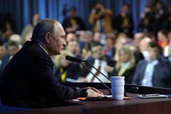 Putin avverte: C'è il rischio di una guerra nucleare Putin avverte: C'è il rischio di una guerra nucleare