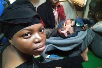 Open Arms, mamma e neonato sbarcati a Malta Salvini: Porti italiani sono chiusi Open Arms, mamma e neonato sbarcati a Malta Salvini: Porti italiani sono chiusi