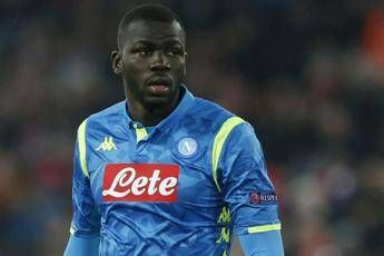 Koulibaly è mio fratello, basta razzismo Koulibaly è mio fratello, basta razzismo