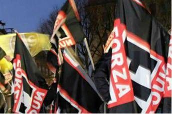 Pestaggio e rapina, denunciati 5 militanti di Forza Nuova Pestaggio e rapina, denunciati 5 militanti di Forza Nuova