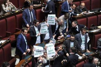 Legittima difesa, via libera da commissione Giustizia Legittima difesa, via libera da commissione Giustizia