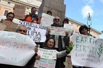 Climate Strike anche in Italia, il primo oggi a Montecitorio