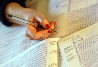 Covid e tasse, da Irpef a Iva: scadenze fiscali rinviate Covid e tasse, da Irpef a Iva: scadenze fiscali rinviate