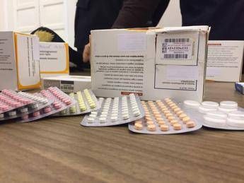 Farmaci, la 'stamperia' di fustelle false che quasi ingannava la Zecca Farmaci, la 'stamperia' di fustelle false che quasi ingannava la Zecca