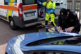 Roma, 17enne giù da sesto piano Roma, 17enne giù da sesto piano