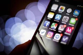 Mac e iPhone da aggiornare al più presto Mac e iPhone da aggiornare al più presto