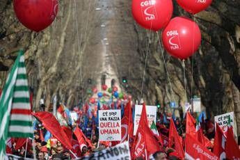 Aut aut al governo Aut aut al governo