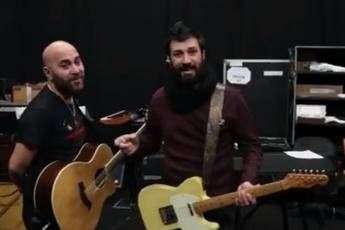 Lascio il posto a mio fratello, Lele Spedicato salta il tour Lascio il posto a mio fratello, Lele Spedicato salta il tour