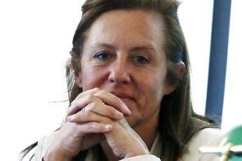 A Rousseau 1 mln euro e non riesco a connettermi A Rousseau 1 mln euro e non riesco a connettermi