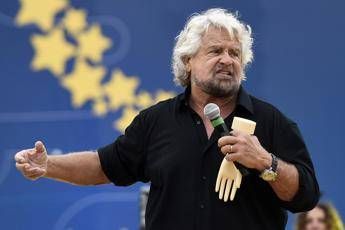 Beppe Grillo: Perché non estrarre gli eletti a sorte?