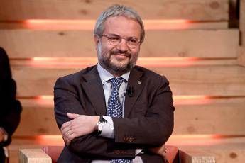 Savoini, Borghi prende le distanze