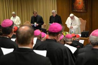 Parlano vittime abusi, vescovi in lacrime Parlano vittime abusi, vescovi in lacrime