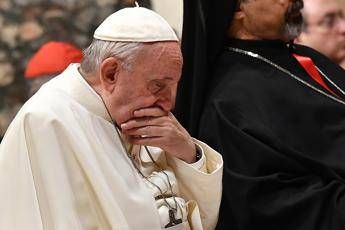 Papa: Lotta a tutto campo contro abusi su minori Papa: Lotta a tutto campo contro abusi su minori