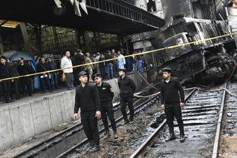 Inferno in stazione, strage al Cairo Inferno in stazione, strage al Cairo