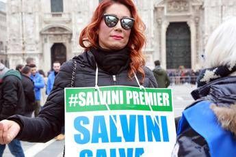 La trans Efe Bal: Prostituzione? Spero Salvini mi dia un ruolo La trans Efe Bal: Prostituzione? Spero Salvini mi dia un ruolo