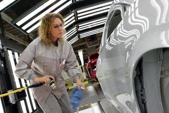 Industria, su il fatturato Industria, su il fatturato