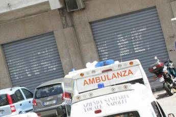 Napoli, 24enne violentata nella Circumvesuviana Napoli, 24enne violentata nella Circumvesuviana