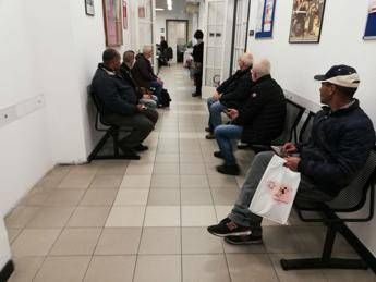 Reddito di cittadinanza più complicato per gli stranieri Reddito di cittadinanza più complicato per gli stranieri
