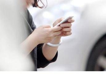 Progetto Challenge4me, tre giorni senza telefonino: gli studenti vincono la sfida Progetto Challenge4me, tre giorni senza telefonino: gli studenti vincono la sfida