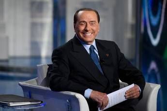 Convalescenza per Berlusconi Convalescenza per Berlusconi