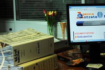Coronavirus, da Agenzia Riscossione stop pagamenti cartelle e avvisi Coronavirus, da Agenzia Riscossione stop pagamenti cartelle e avvisi