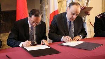 Bonisoli: Abbiamo restituito 796 reperti archeologici alla Cina Bonisoli: Abbiamo restituito 796 reperti archeologici alla Cina