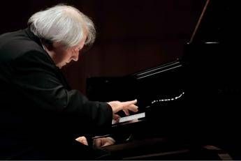 Sokolov a Santa Cecilia con Beethoven e Brahms Sokolov a Santa Cecilia con Beethoven e Brahms