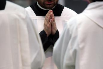 Rettore santuario Loreto: Non prendo ordini da Salvini, chiese chiuse a Pasqua
