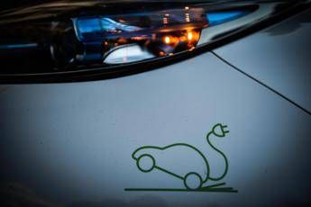 Extra bonus veicoli elettrici e ibridi, arriva la proroga Extra bonus veicoli elettrici e ibridi, arriva la proroga