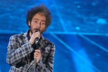 Tricarico torna in pista con 'Abbracciami fortissimo' Tricarico torna in pista con 'Abbracciami fortissimo'
