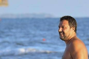 Dal Papeete Beach a Salvini, Casanova alle Europee Dal Papeete Beach a Salvini, Casanova alle Europee