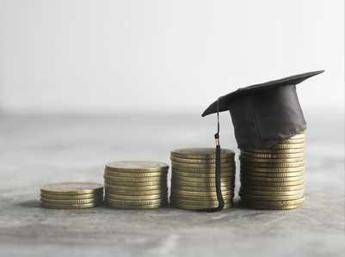 Riscatto della laurea: cosa cambia tra ordinario e agevolato Riscatto della laurea: cosa cambia tra ordinario e agevolato